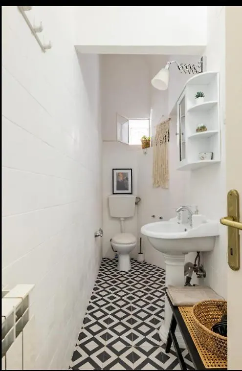Apartment Romeo. Luminoso Appartamento Al Centro Di Roma