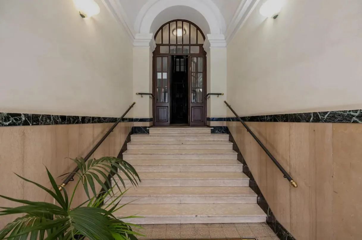 Romeo. Luminoso Appartamento Al Centro Di Roma location